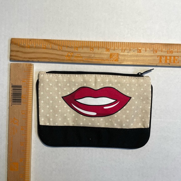 Ipsy makeup bag - Picture 1 of 3